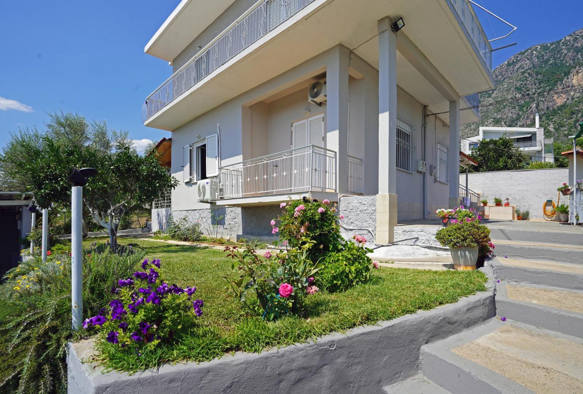 Kalimera Suite Каламата Экстерьер фото