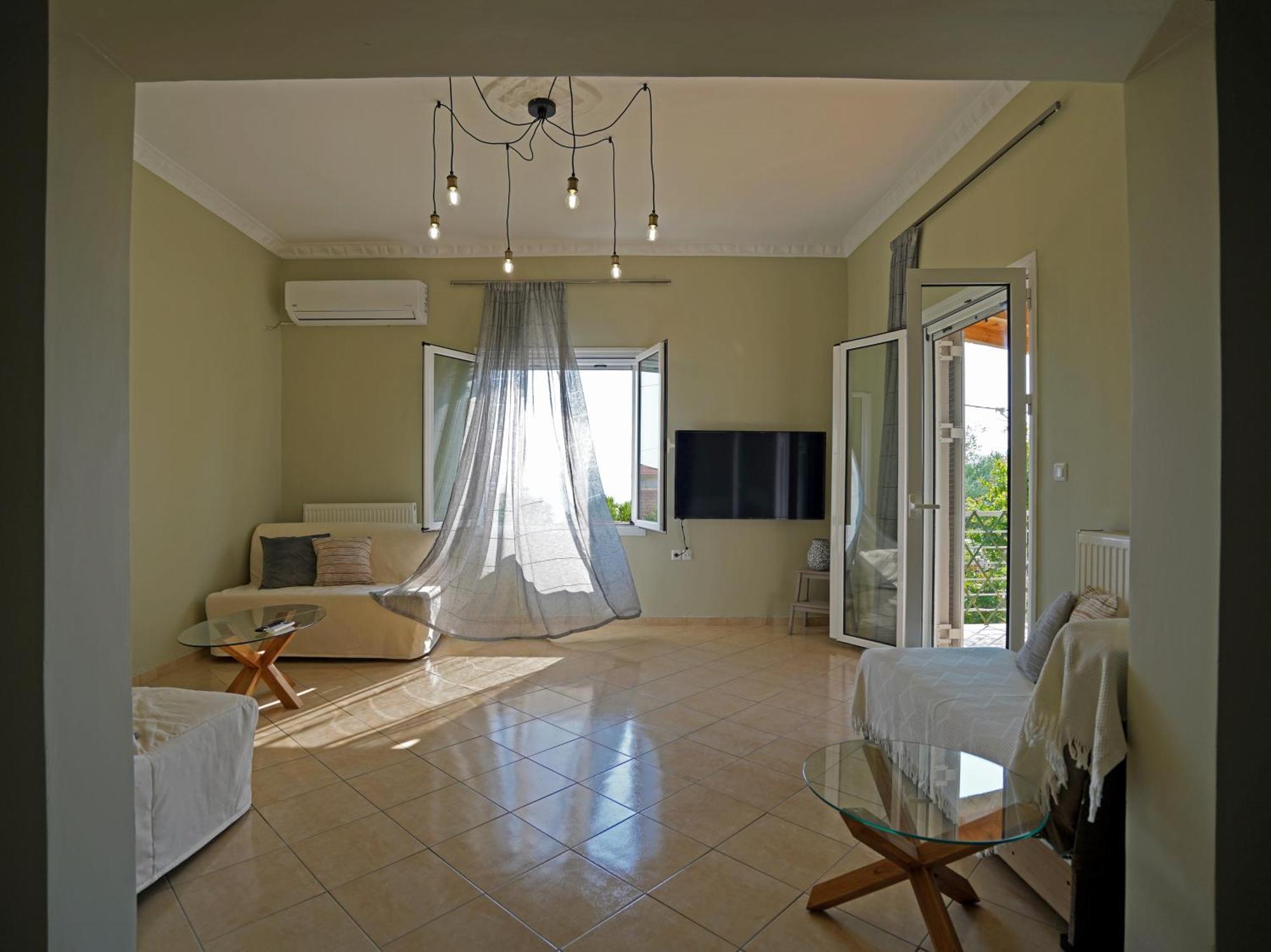 Kalimera Suite Каламата Экстерьер фото