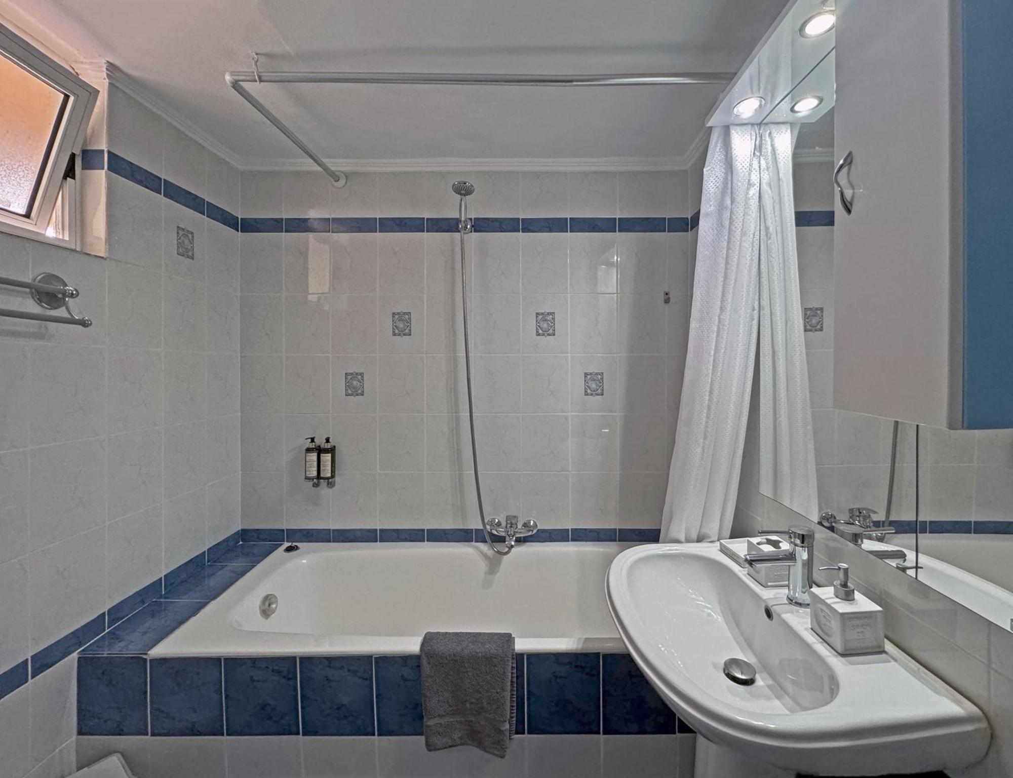 Kalimera Suite Каламата Экстерьер фото
